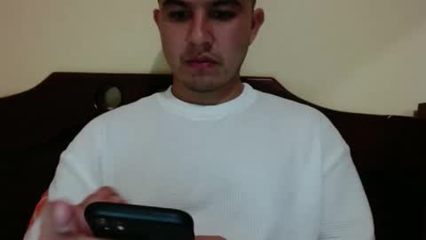 Robin online show from March 16, 1:45 am