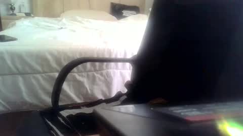 Snapshot of atomicock83 chatting on September 27, 10:46 am David - Independent Model  online show from September 27, 10:46 am