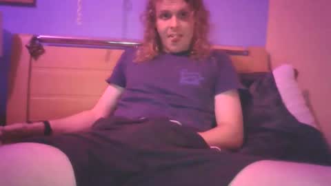 Snapshot of auslad9443 chatting on December 14, 10:34 am auslad9443 online show from December 14, 10:34 am