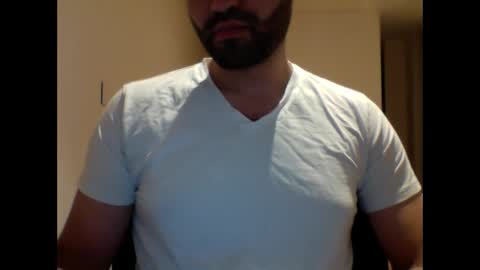 Snapshot of aussie099 chatting on January 19, 8:50 am aussie099 online show from January 19, 8:50 am