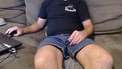 AussieDeviantsAnomymous online show from December 5, 8:45 pm