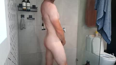 Snapshot of aussieweapon chatting on January 16, 10:23 pm Nick online show from January 16, 10:23 pm