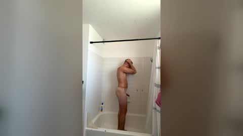 austinleeisaacs online show from August 5, 6:57 pm