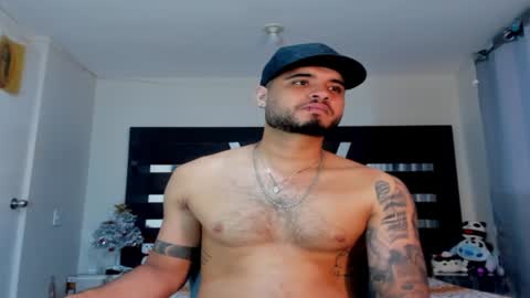 AustinTorres  online show from December 27, 3:42 am