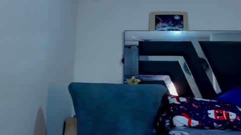 AustinTorres  online show from December 15, 2:30 am