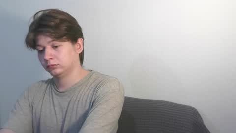 ausxuw online show from September 8, 9:58 pm