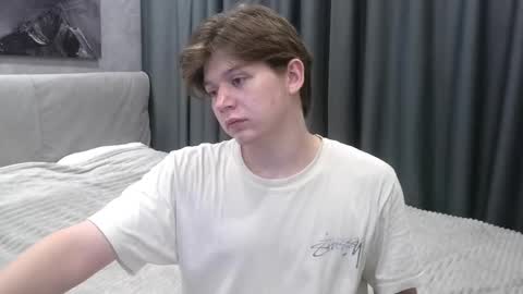 ausxuw online show from October 4, 4:56 pm