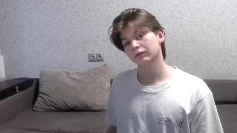 ausxuw online show from October 25, 5:42 am