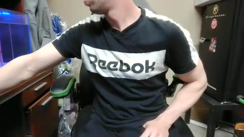 averageandsum online show from March 1, 12:56 pm