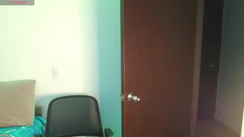 Snapshot of axel_davis_ chatting on October 12, 3:44 am axel davis  online show from October 12, 3:44 am