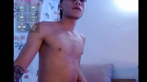 Snapshot of axel_davis_ chatting on October 20, 5:33 am axel davis  online show from October 20, 5:33 am