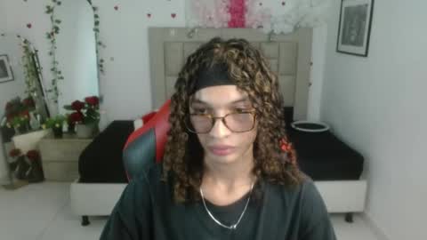 Axel online show from June 8, 1:12 am