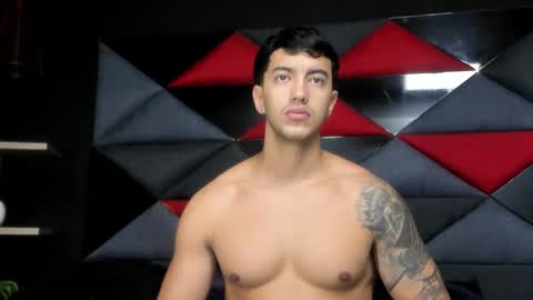 axel_hendrick online show from February 19, 12:12 pm