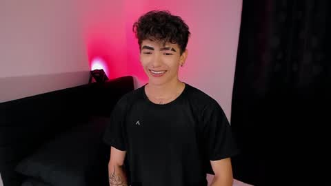 Axel online show from June 20, 2:27 am