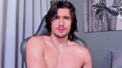 Axel online show from January 27, 7:46 pm