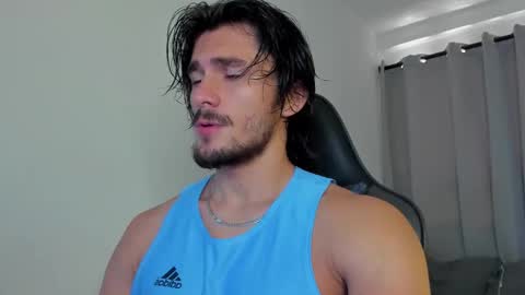 Axel online show from October 2, 3:27 pm