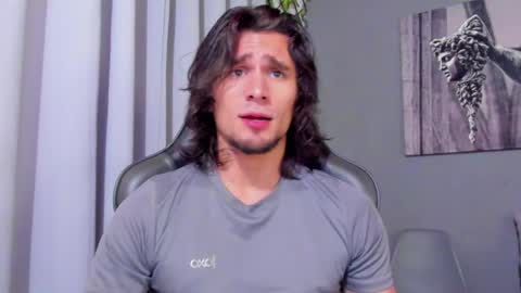 Axel online show from March 4, 9:43 pm