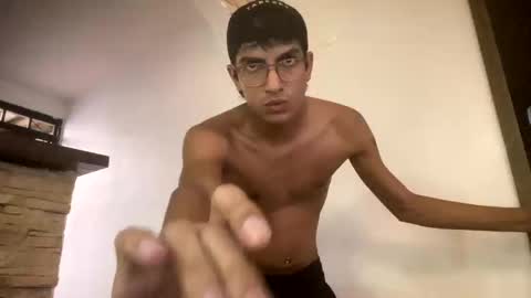 Snapshot of axellatino_ chatting on January 10, 9:53 pm Axel  online show from January 10, 9:53 pm