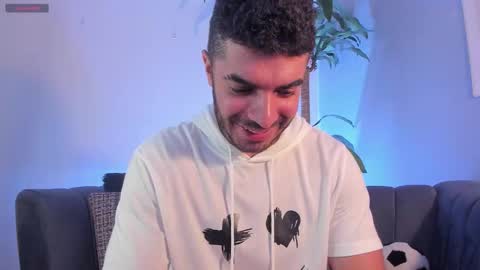 Axel Thompsom online show from January 9, 11:48 am