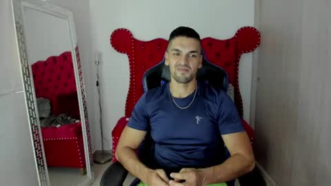 Axel online show from July 9, 9:51 pm