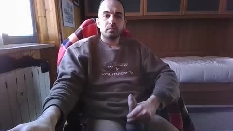 Axel online show from December 31, 12:15 pm