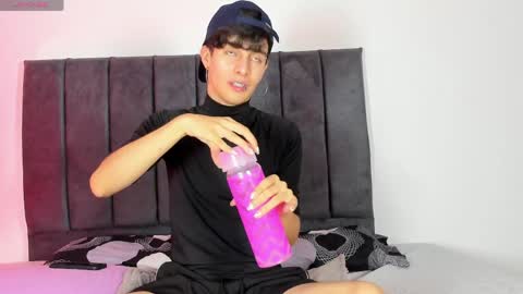 Axxxel  online show from April 16, 1:49 am