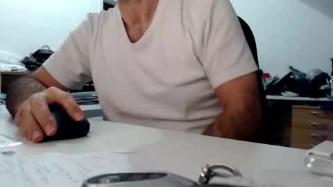 aylinniyerim online show from November 9, 1:31 am