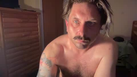 Snapshot of b4nkshot765 chatting on September 15, 3:52 am bry online show from September 15, 3:52 am