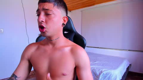 Snapshot of baby_junior420 chatting on February 6, 8:02 pm Junior       Independent Model online show from February 6, 8:02 pm
