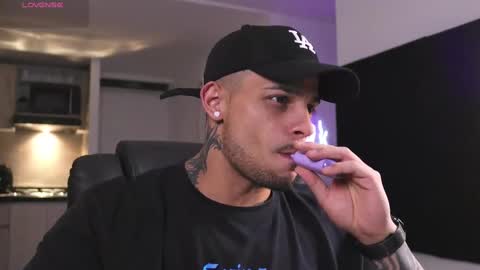 baby_rausch online show from March 5, 9:05 am