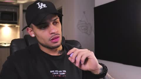 baby_rausch online show from March 8, 9:35 am