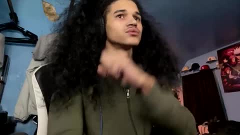 babyD online show from December 9, 7:06 am