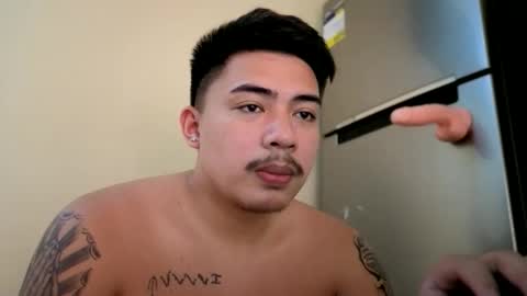 Snapshot of badboy_hanns chatting on October 22, 3:43 am HANNS online show from October 22, 3:43 am