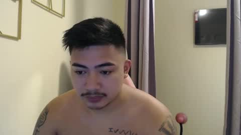 Snapshot of badboy_hanns chatting on October 7, 1:04 pm HANNS online show from October 7, 1:04 pm