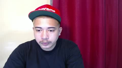 Snapshot of badboy_hanns chatting on December 21, 2:15 pm HANNS online show from December 21, 2:15 pm