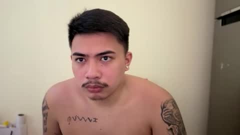 Snapshot of badboy_hanns chatting on October 24, 6:59 am HANNS online show from October 24, 6:59 am