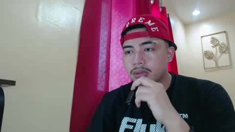 Snapshot of badboy_hanns chatting on February 15, 4:14 am HANNS online show from February 15, 4:14 am