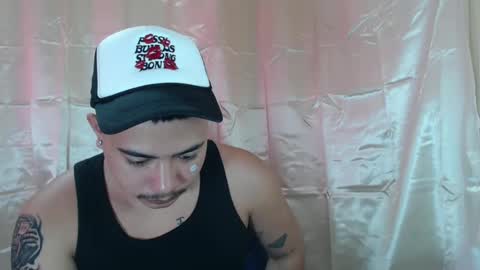 Snapshot of badboy_hanns chatting on February 22, 5:44 am HANNS online show from February 22, 5:44 am