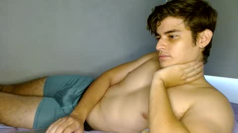 badbunny_69_ online show from January 20, 9:53 pm