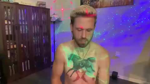 baddonkey666 online show from October 16, 5:04 am