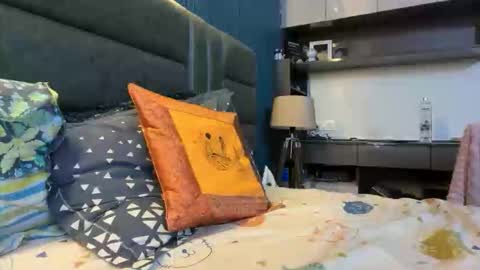 badsins13 online show from April 9, 5:38 am