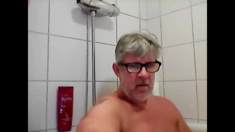 baggelina75 online show from December 10, 7:22 pm