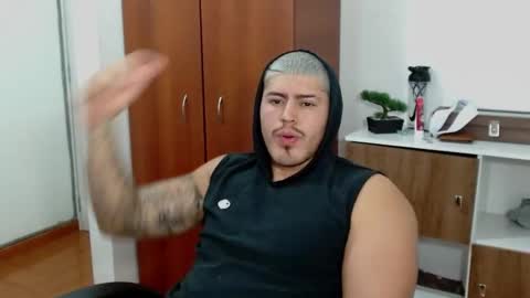Snapshot of baltazardupont chatting on February 28, 1:03 pm Andres -  online show from February 28, 1:03 pm