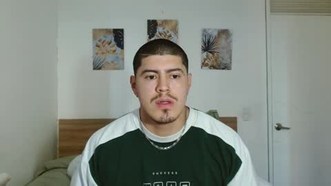 Snapshot of baltazardupont chatting on December 11, 12:38 pm Andres -  online show from December 11, 12:38 pm