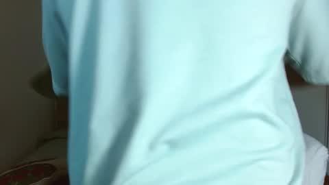 Snapshot of baltazardupont chatting on December 9, 1:25 pm Andres -  online show from December 9, 1:25 pm