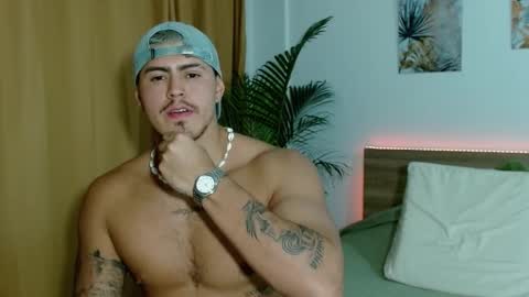 Snapshot of baltazardupont chatting on March 3, 2:33 am Andres -  online show from March 3, 2:33 am