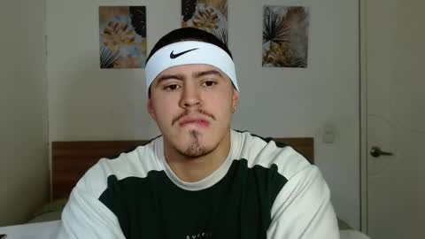 Snapshot of baltazardupont chatting on December 27, 2:01 pm Andres -  online show from December 27, 2:01 pm