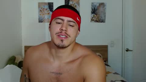 Snapshot of baltazardupont chatting on February 4, 2:21 pm Andres -  online show from February 4, 2:21 pm