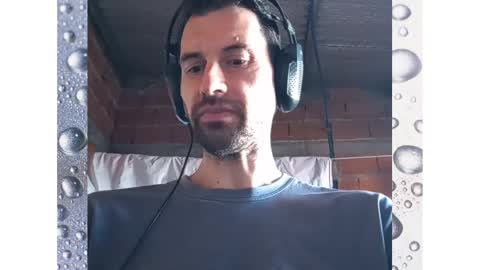 Ezequiel online show from December 15, 9:42 pm