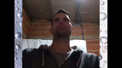 Ezequiel online show from December 8, 1:35 am